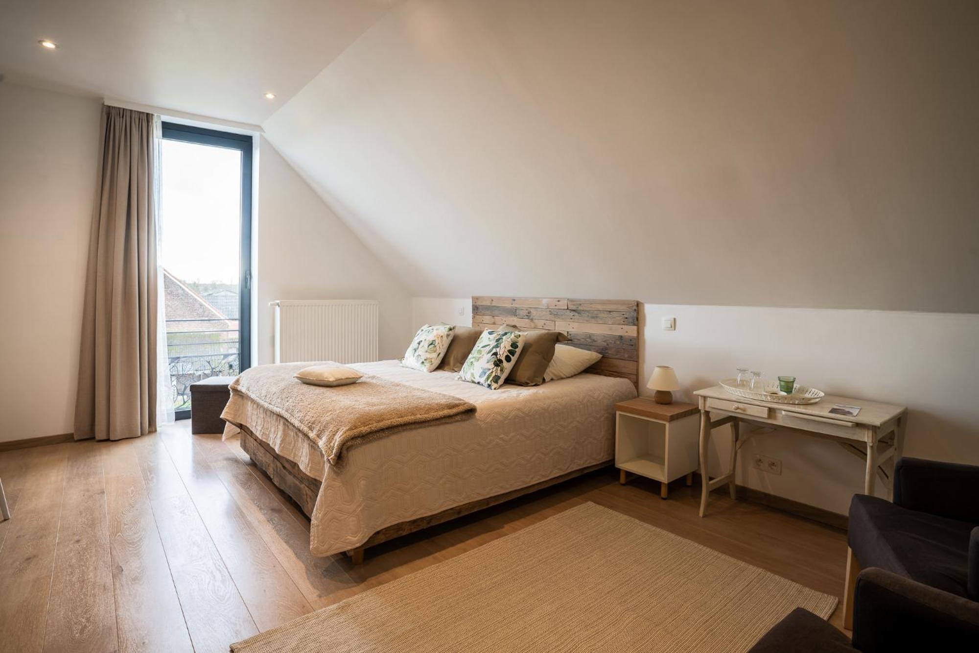Bed and Breakfast Les Arbres Sous Le Vent A 10 Min De Pairi Daiza Jurbise Esterno foto