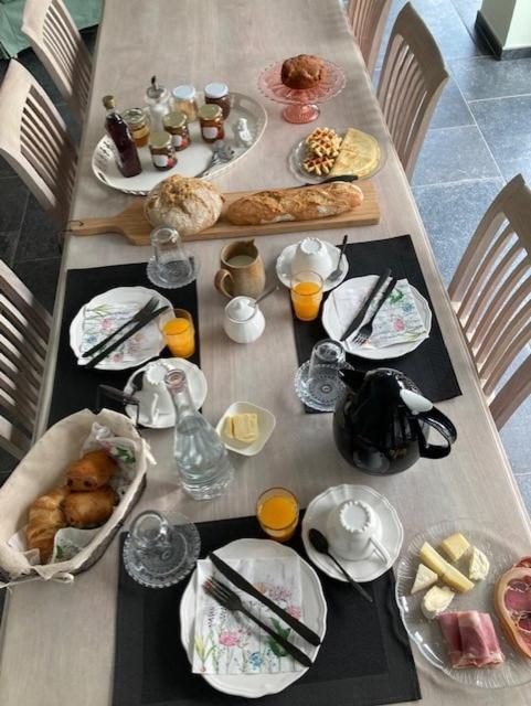 Bed and Breakfast Les Arbres Sous Le Vent A 10 Min De Pairi Daiza Jurbise Esterno foto